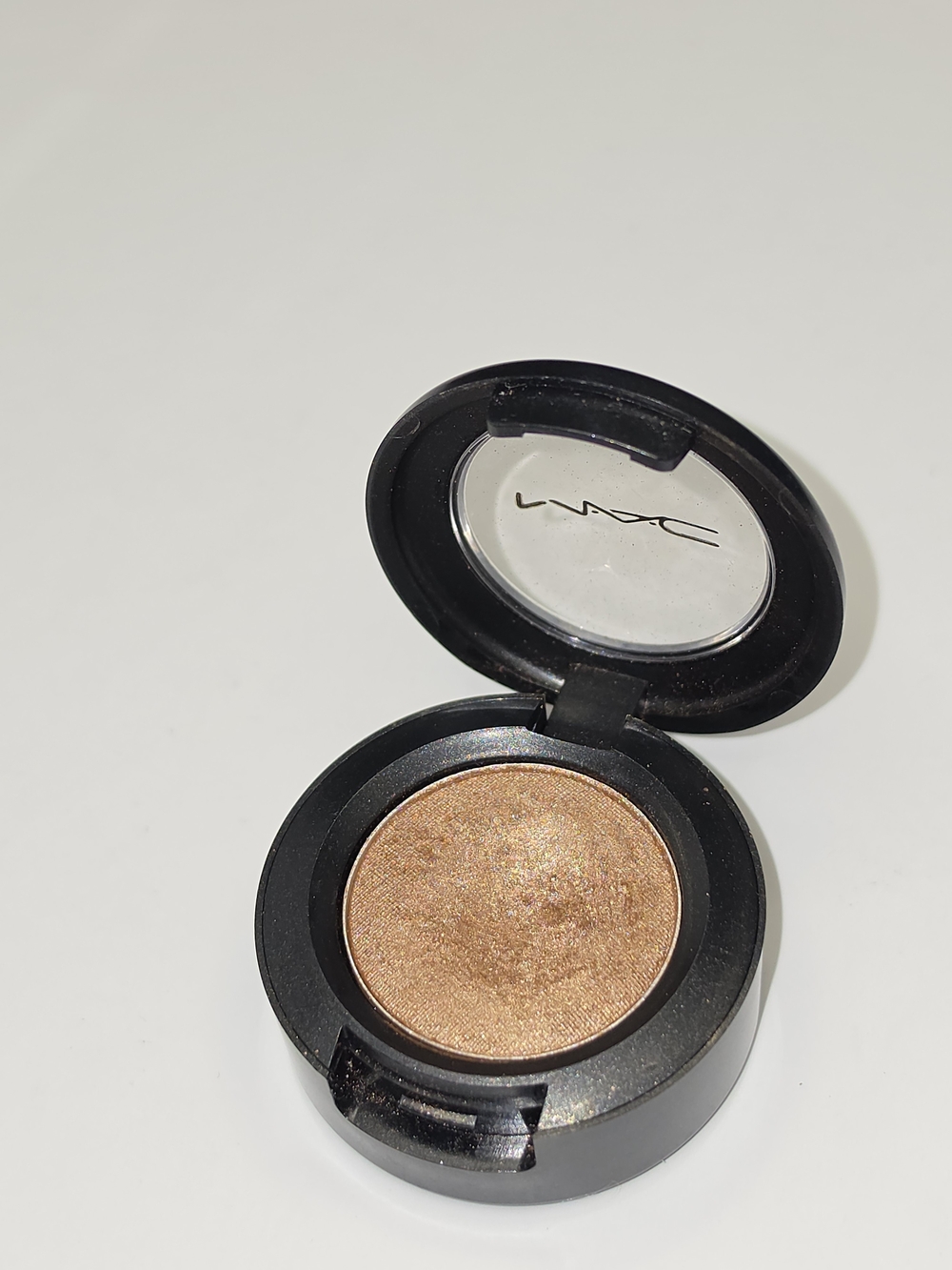 RARE MAC EYESHADOW SINGLE- "TAKE TAN"